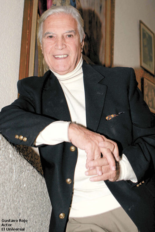 PASARELA%20GUSTAVO%20ROJO%20ACTOR.jpg